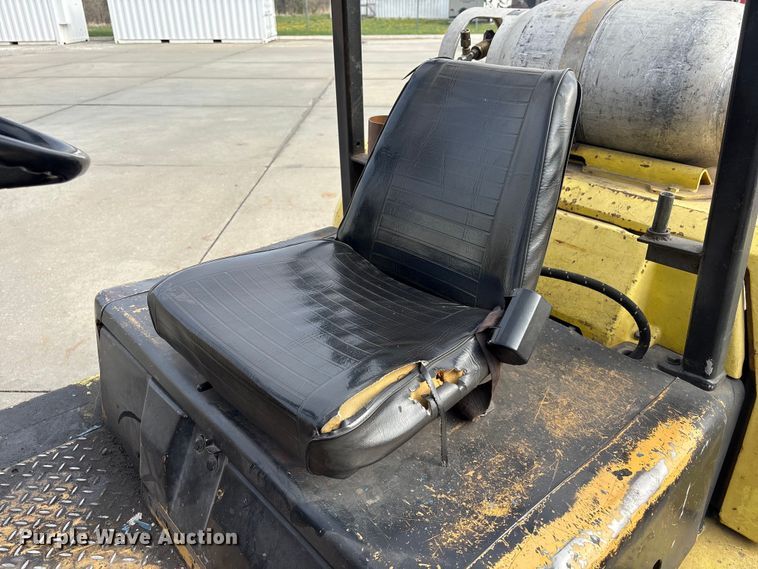 image for item EI5783 1987 Hyster H80XL forklift