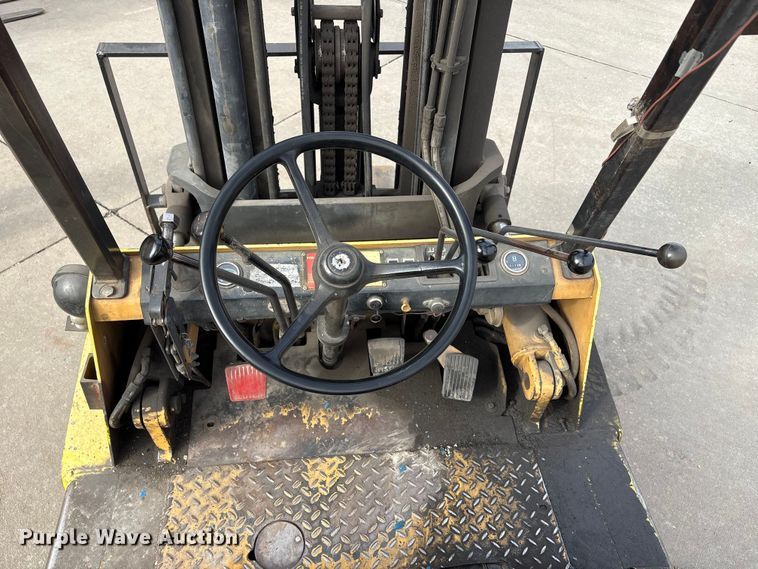 image for item EI5783 1987 Hyster H80XL forklift