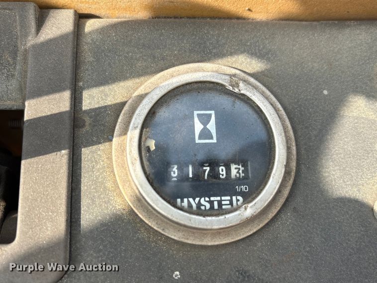 image for item EI5783 1987 Hyster H80XL forklift