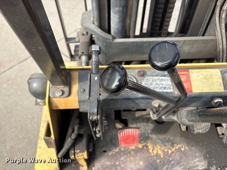 image for item EI5783 1987 Hyster H80XL forklift