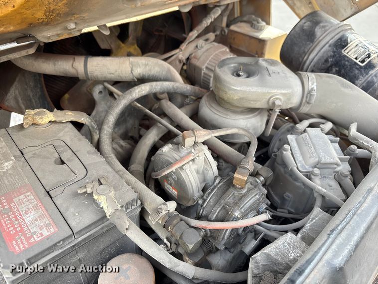 image for item EI5783 1987 Hyster H80XL forklift