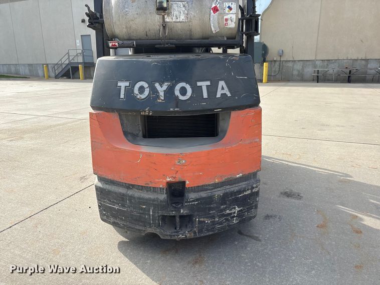 image for item EI5784 2002 Toyota 7FGCU25 forklift