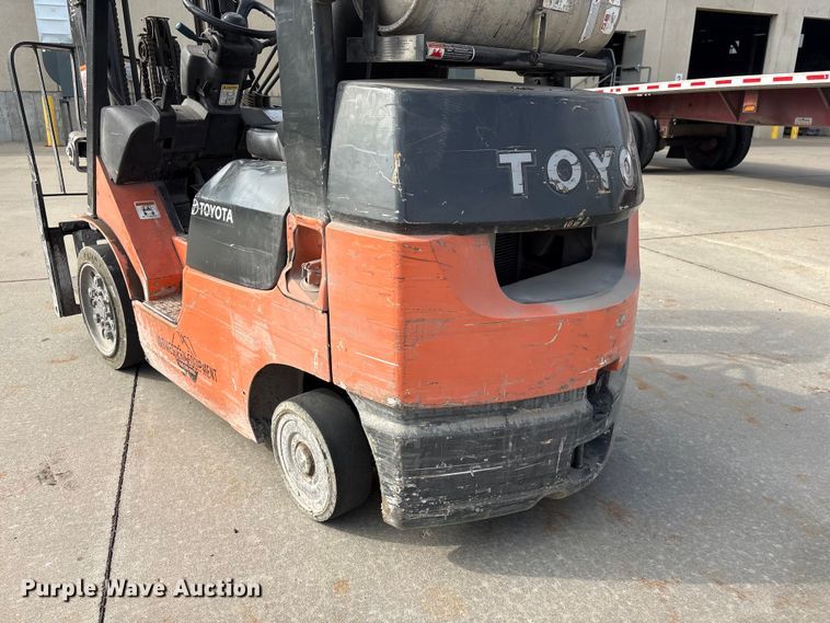 image for item EI5784 2002 Toyota 7FGCU25 forklift