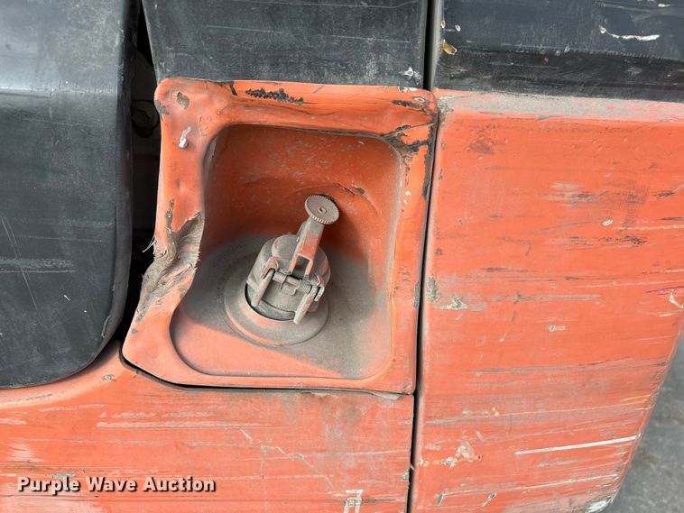 image for item EI5784 2002 Toyota 7FGCU25 forklift