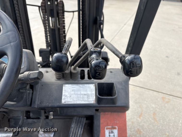 image for item EI5784 2002 Toyota 7FGCU25 forklift