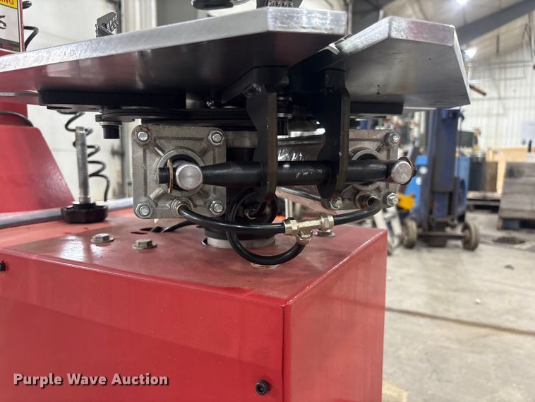 image for item EI5794 2025 Starvox AD-TC24 tire machine