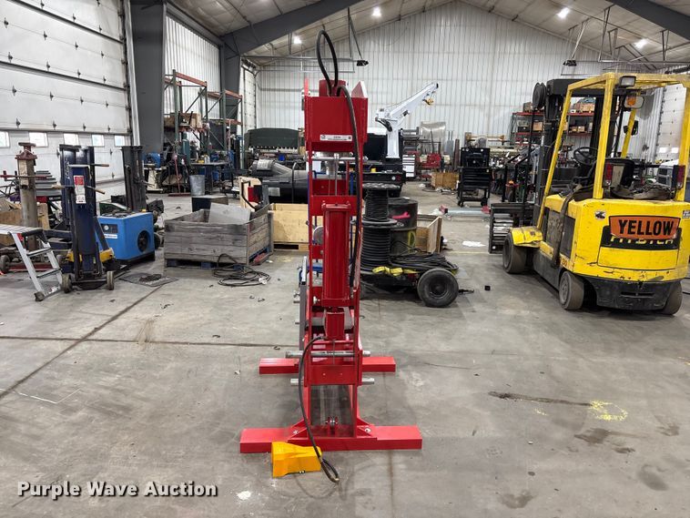 image for item EI5795 Hydraulic press