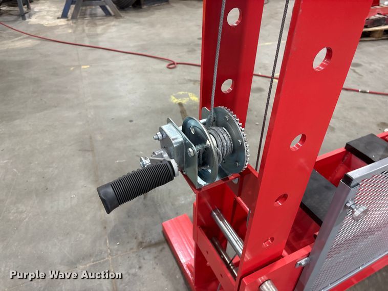 image for item EI5795 Hydraulic press