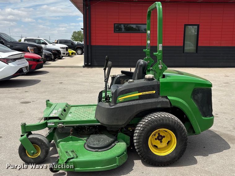 image for item EI5800 2011 John Deere 997 ZTrak ZTR lawn mower