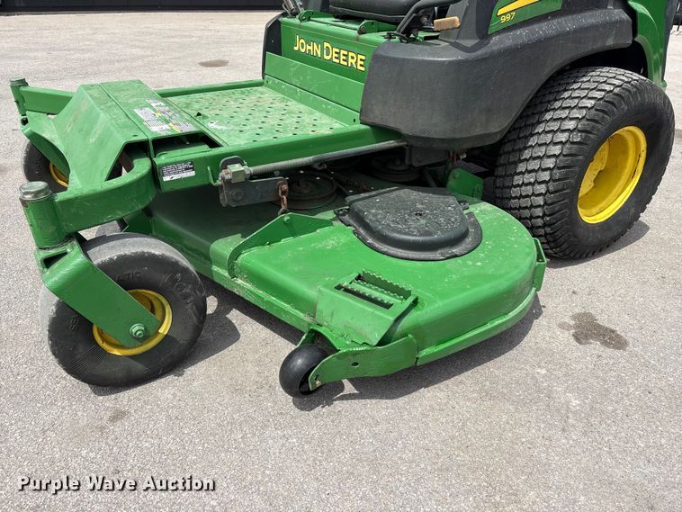 image for item EI5800 2011 John Deere 997 ZTrak ZTR lawn mower