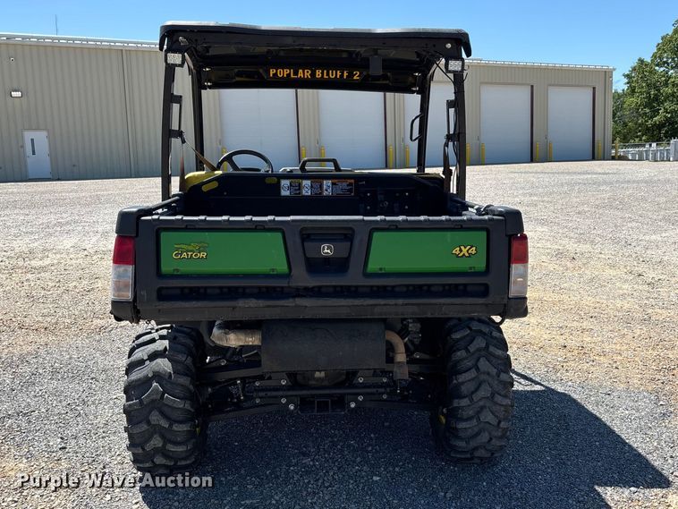 image for item EJ7811 2018 John Deere XUV835E utility vehicle