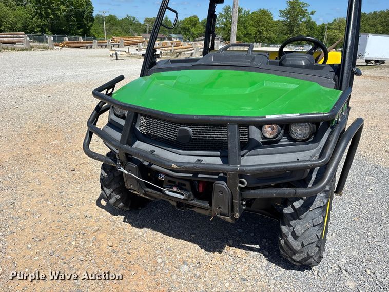 image for item EJ7811 2018 John Deere XUV835E utility vehicle