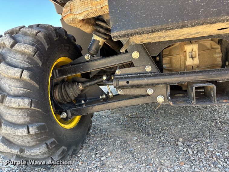 image for item EJ7811 2018 John Deere XUV835E utility vehicle