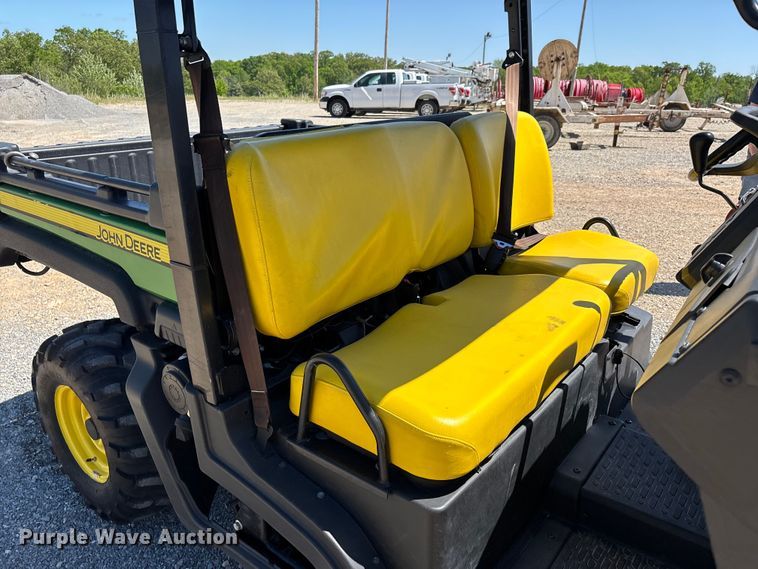 image for item EJ7811 2018 John Deere XUV835E utility vehicle