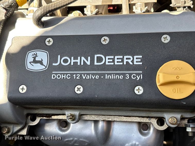 image for item EJ7811 2018 John Deere XUV835E utility vehicle