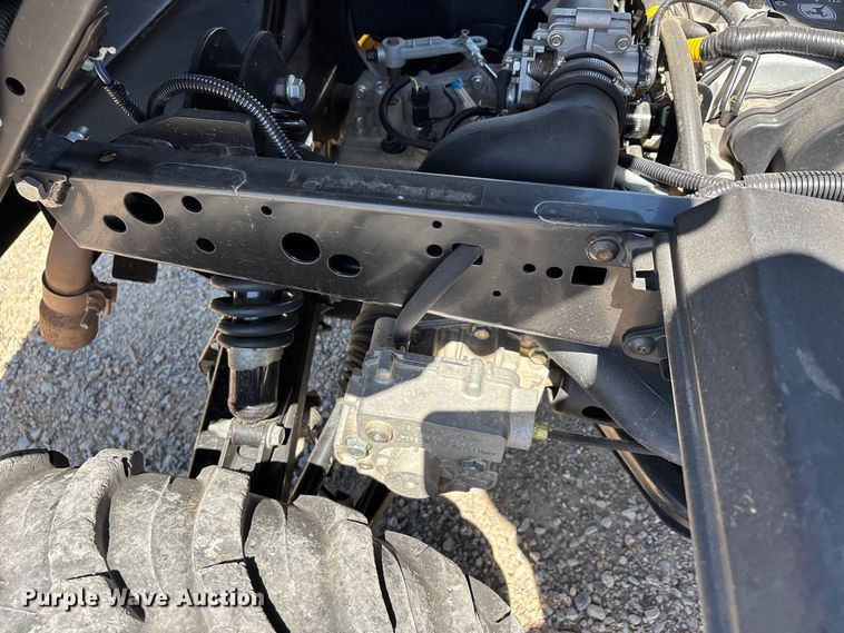 image for item EJ7811 2018 John Deere XUV835E utility vehicle
