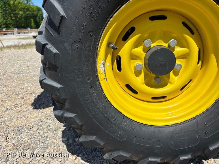image for item EJ7811 2018 John Deere XUV835E utility vehicle