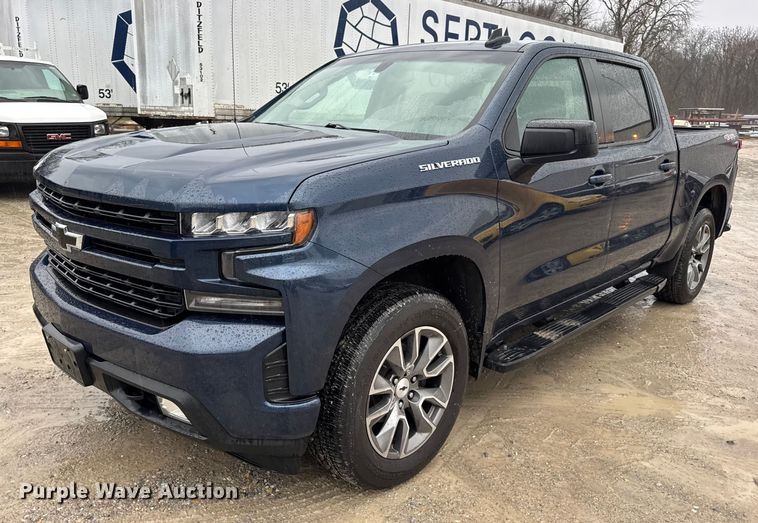 image for item EN0850 2020 Chevrolet Silverado 1500 Crew Cab pickup truck