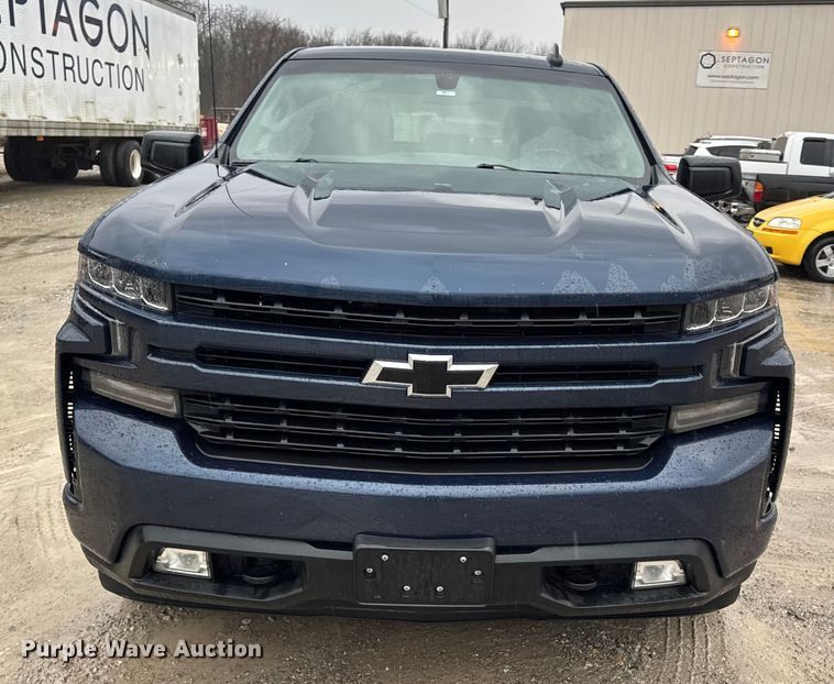 image for item EN0850 2020 Chevrolet Silverado 1500 Crew Cab pickup truck