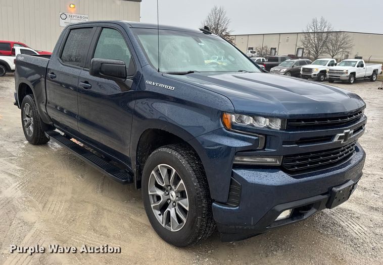 image for item EN0850 2020 Chevrolet Silverado 1500 Crew Cab pickup truck