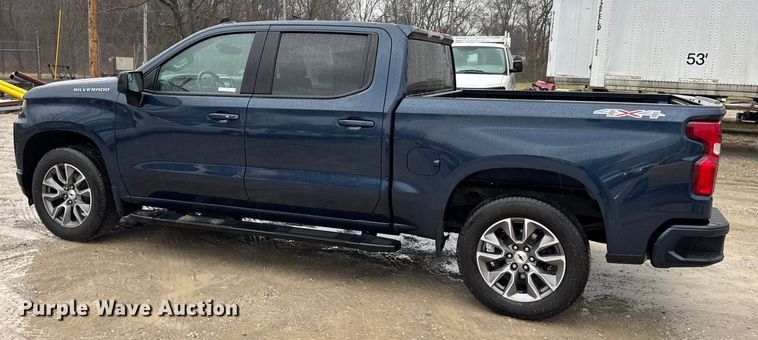 image for item EN0850 2020 Chevrolet Silverado 1500 Crew Cab pickup truck