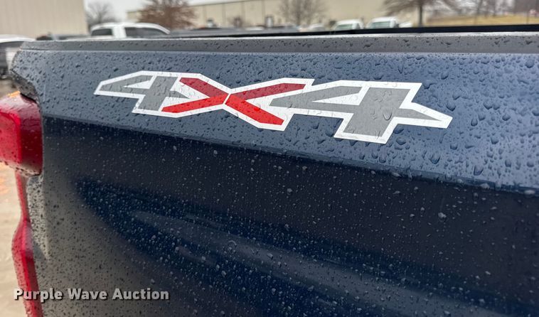 image for item EN0850 2020 Chevrolet Silverado 1500 Crew Cab pickup truck