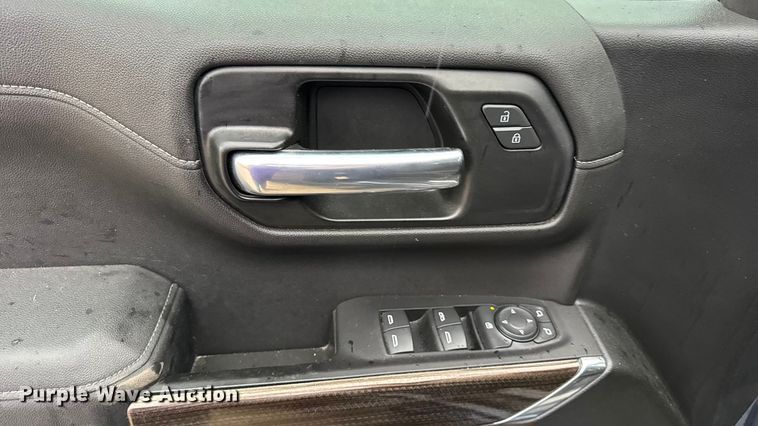 image for item EN0850 2020 Chevrolet Silverado 1500 Crew Cab pickup truck