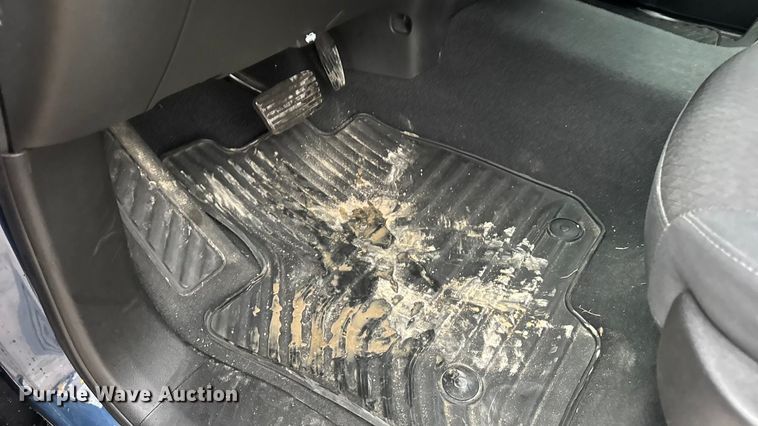 image for item EN0850 2020 Chevrolet Silverado 1500 Crew Cab pickup truck