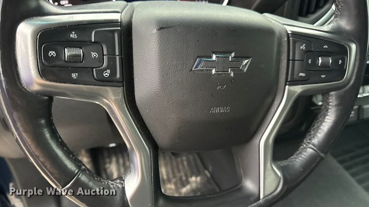 image for item EN0850 2020 Chevrolet Silverado 1500 Crew Cab pickup truck