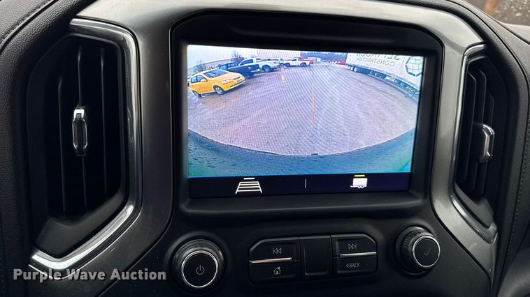 image for item EN0850 2020 Chevrolet Silverado 1500 Crew Cab pickup truck