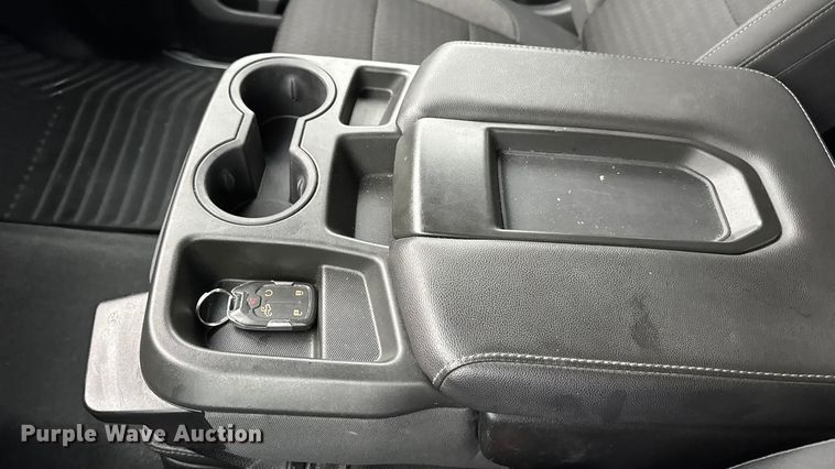 image for item EN0850 2020 Chevrolet Silverado 1500 Crew Cab pickup truck