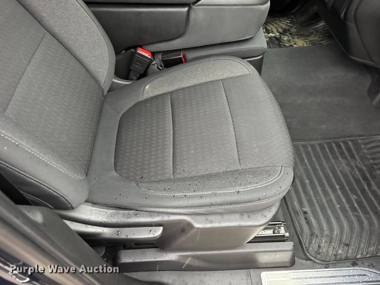 image for item EN0850 2020 Chevrolet Silverado 1500 Crew Cab pickup truck