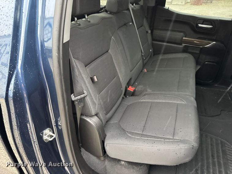 image for item EN0850 2020 Chevrolet Silverado 1500 Crew Cab pickup truck