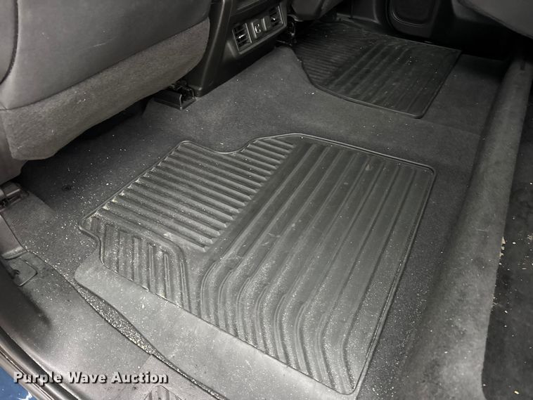 image for item EN0850 2020 Chevrolet Silverado 1500 Crew Cab pickup truck