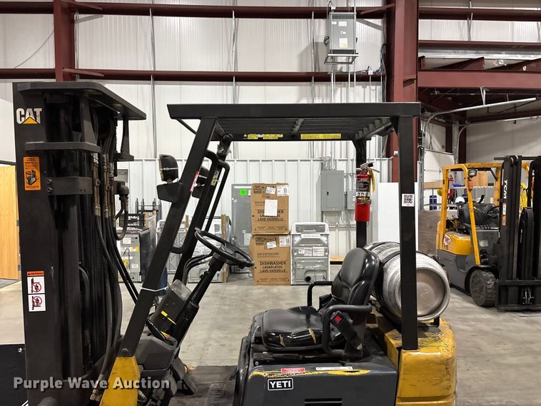 image for item EO4210 Mitsubishi Caterpillar GC15 forklift