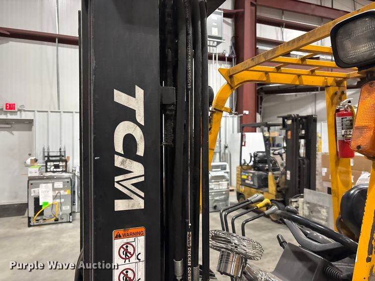 image for item EO4211 TCM FCG15-3L forklift