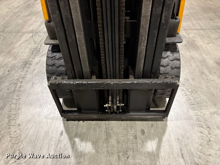 image for item EO4211 TCM FCG15-3L forklift