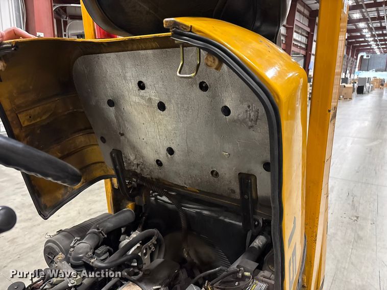 image for item EO4211 TCM FCG15-3L forklift