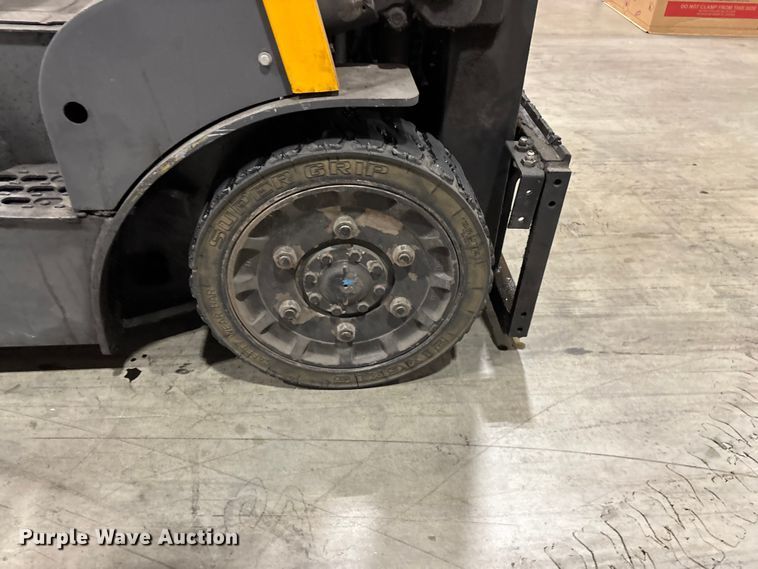 image for item EO4211 TCM FCG15-3L forklift