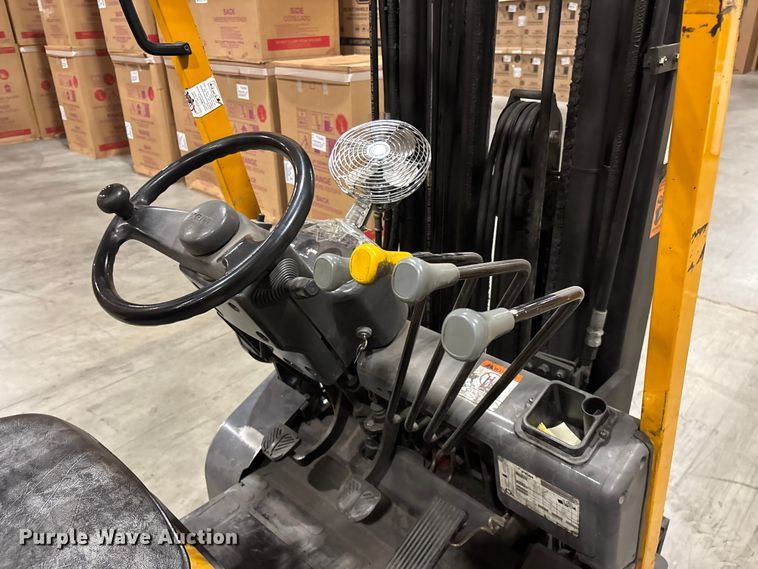 image for item EO4211 TCM FCG15-3L forklift