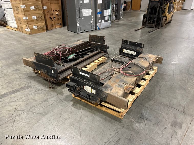 image for item EO4212 Tommy Gate Co (2) Lift tailgates