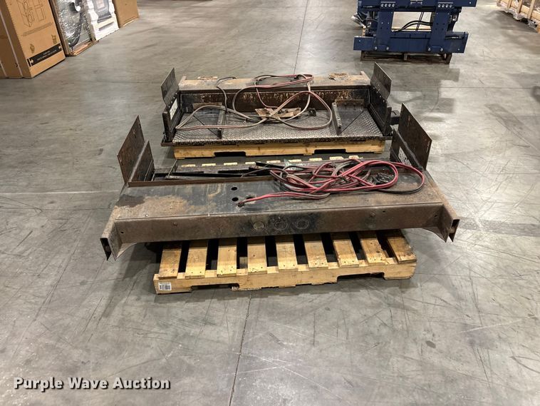 image for item EO4212 Tommy Gate Co (2) Lift tailgates