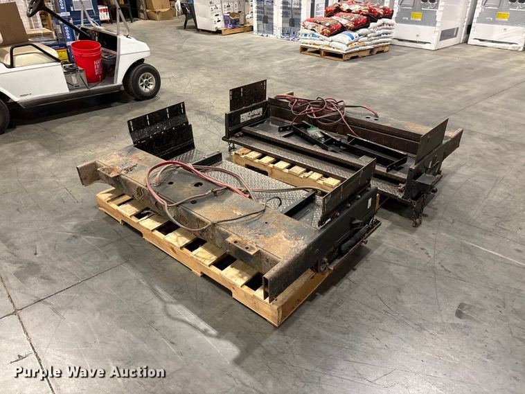 image for item EO4212 Tommy Gate Co (2) Lift tailgates