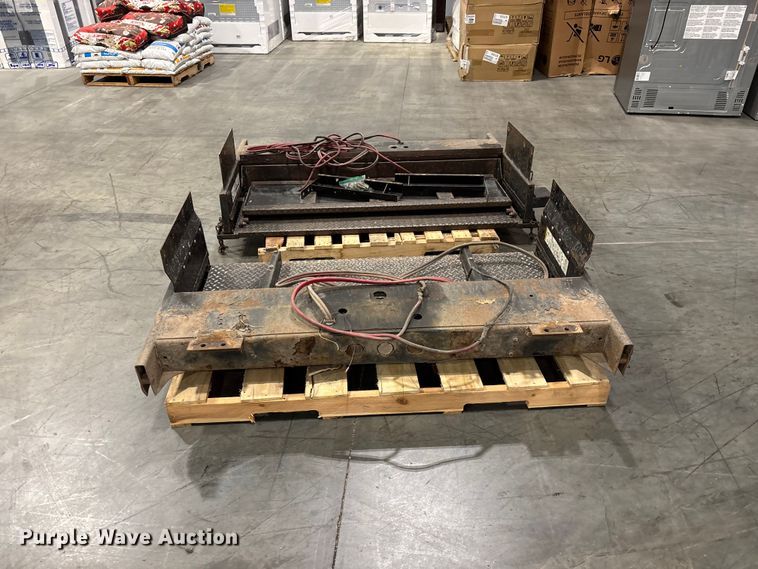 image for item EO4212 Tommy Gate Co (2) Lift tailgates