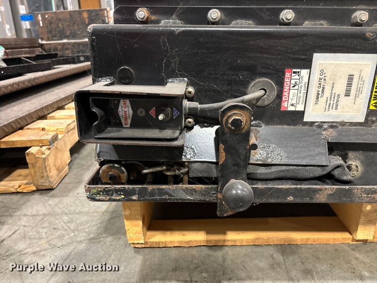 image for item EO4212 Tommy Gate Co (2) Lift tailgates