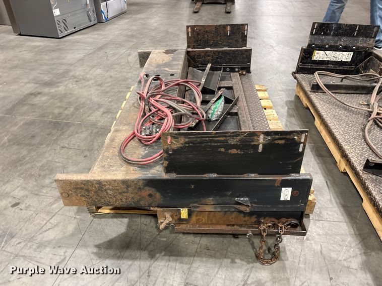 image for item EO4212 Tommy Gate Co (2) Lift tailgates