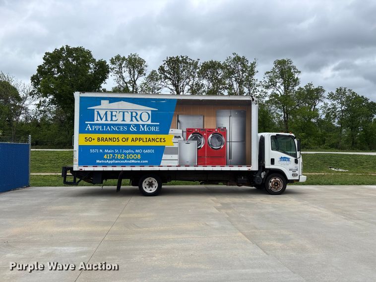 image for item EO4213 2016 Isuzu NPR box truck