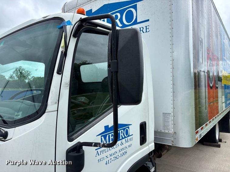 image for item EO4213 2016 Isuzu NPR box truck