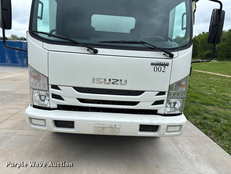 image for item EO4213 2016 Isuzu NPR box truck
