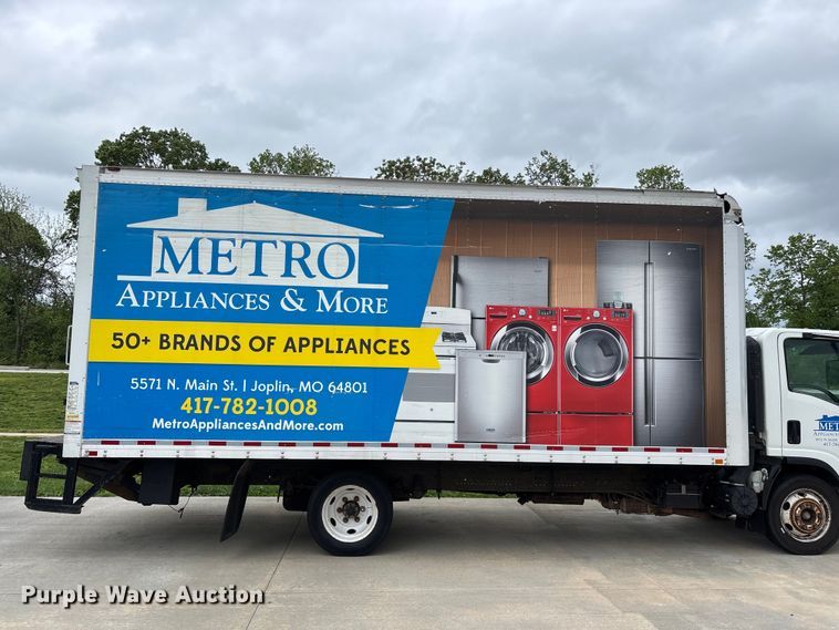 image for item EO4213 2016 Isuzu NPR box truck